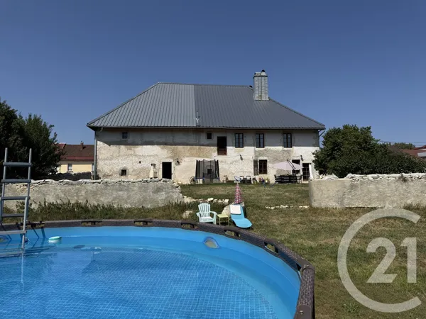 Maison 9 pièces 216 m²