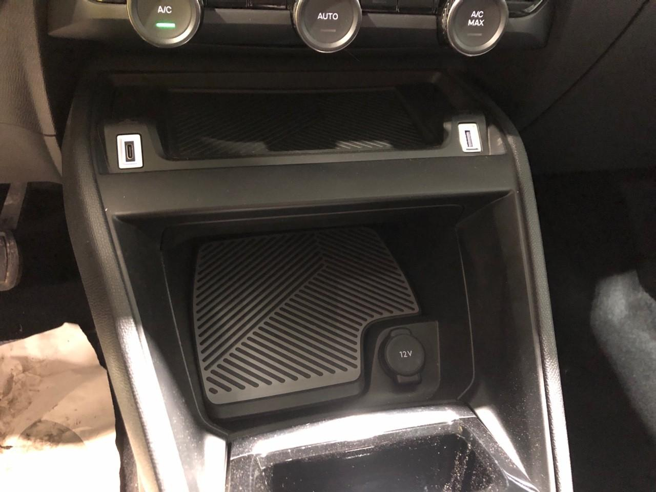 Citroën C4 bluehdi 130 eat8 plus — photo 16