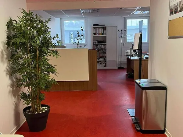 Bureaux 268 m²