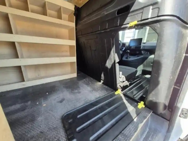 Citroën Berlingo van iii xl 950kg bluehdi 100 s&amp;s bvm driver — photo 24