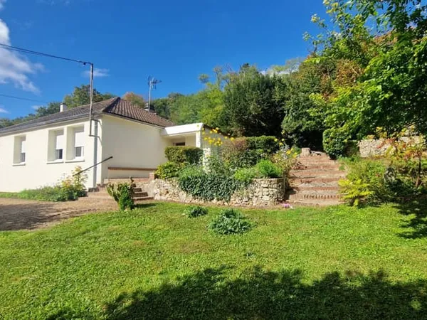 Proche MAINTENON - ensemble immobilier