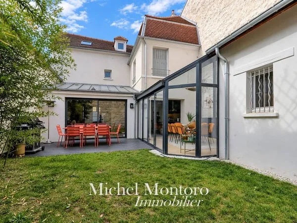 Maison 9 pièces 200 m²
