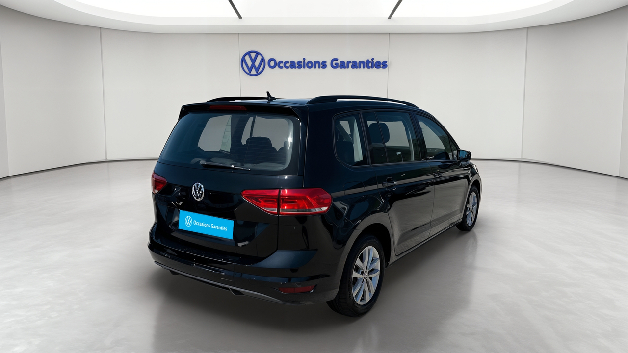 Volkswagen Touran 1.6 TDI 115 BMT DSG7 — photo 5