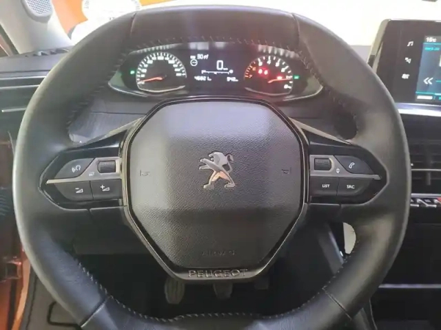 Peugeot 2008 puretech 100 s&amp;s bvm6 — photo 39