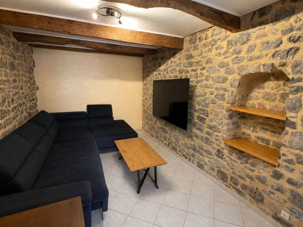 Maison 1 pièce 61 m²