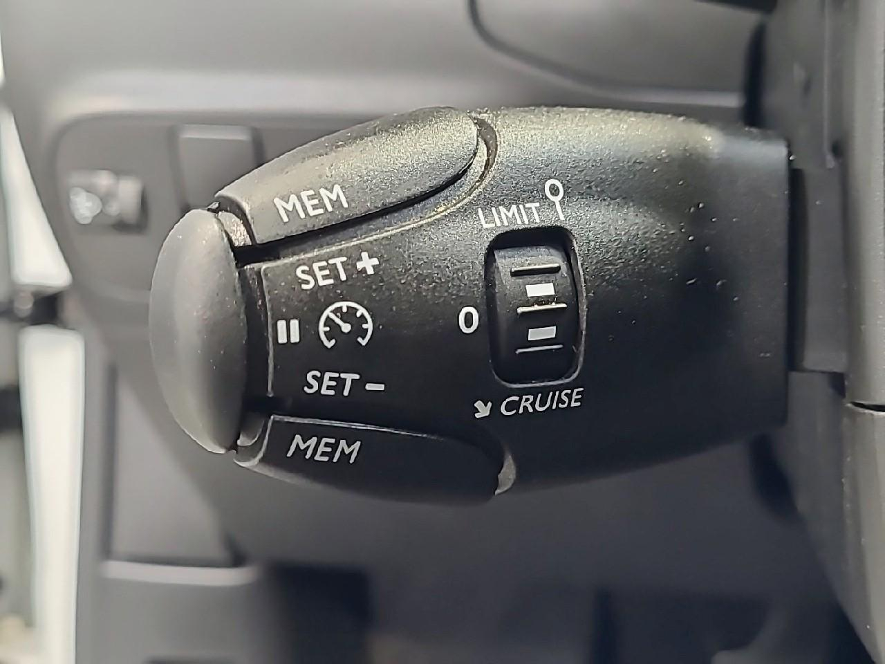 Citroën C3 bluehdi 100 bvm6 you — photo 23