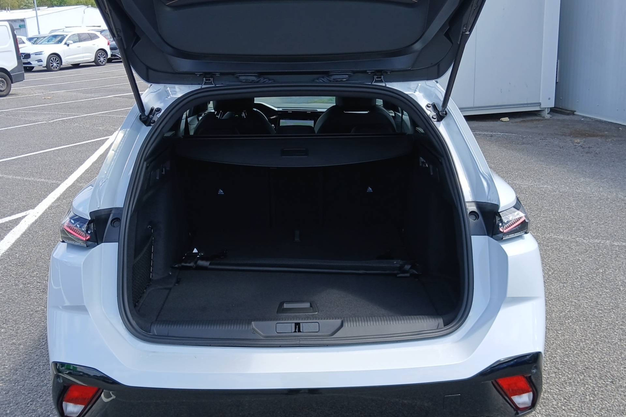 Peugeot 308 SW — photo 16