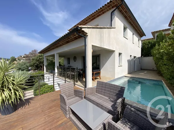 Maison 6 pièces 166 m²