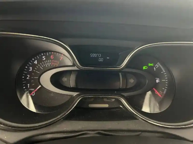 Renault Captur tce 120 energy — photo 26