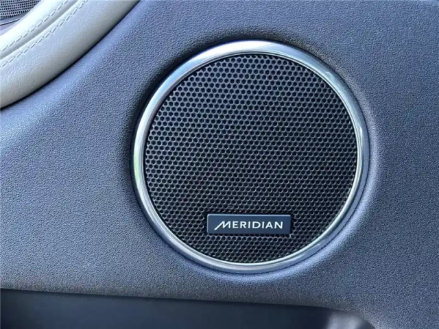 Land Rover Discovery Sport mark vi p300e phev awd bva — photo 39