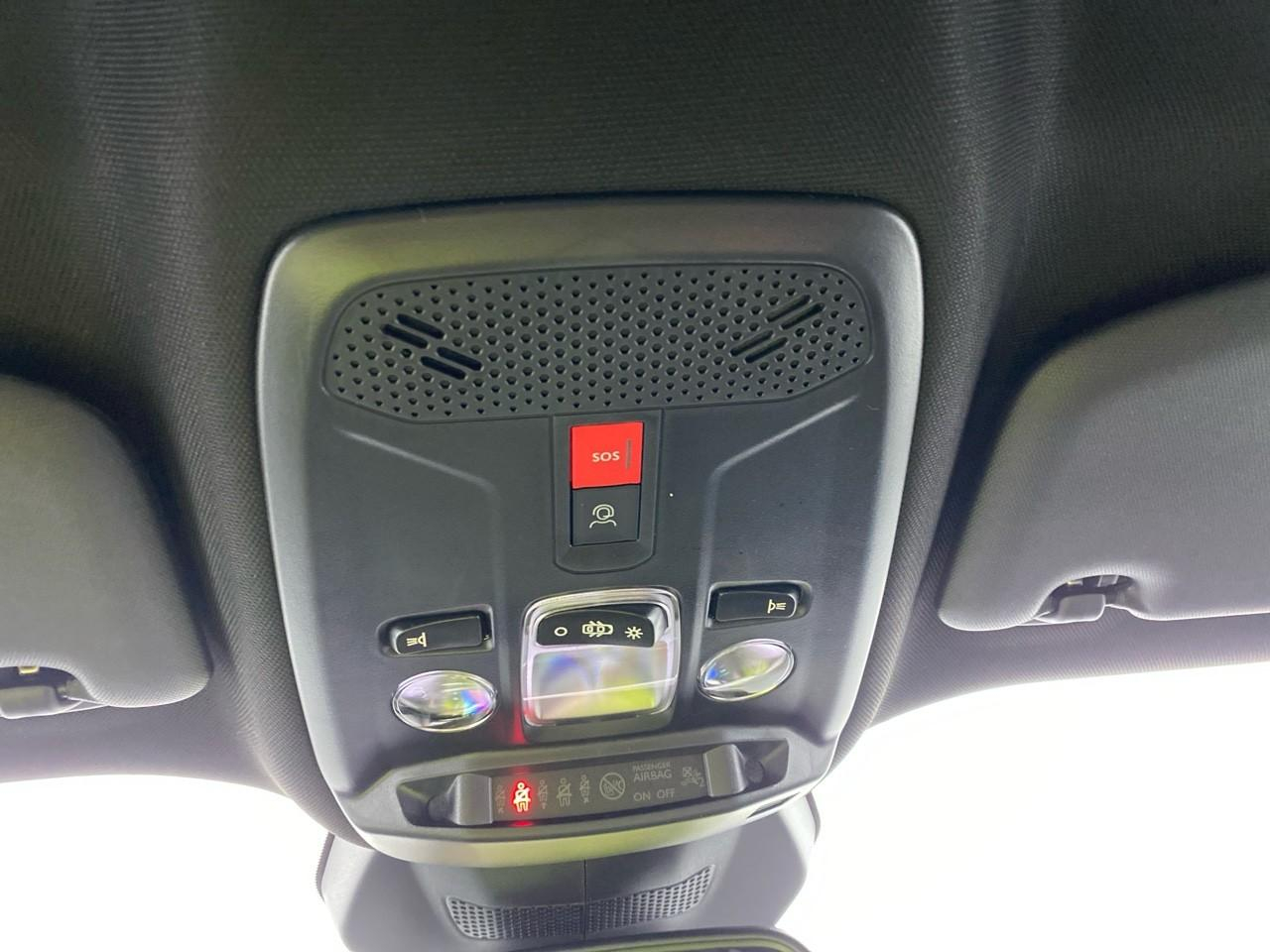 Peugeot 2008 hybrid 145 ch e-dcs6 allure — photo 19