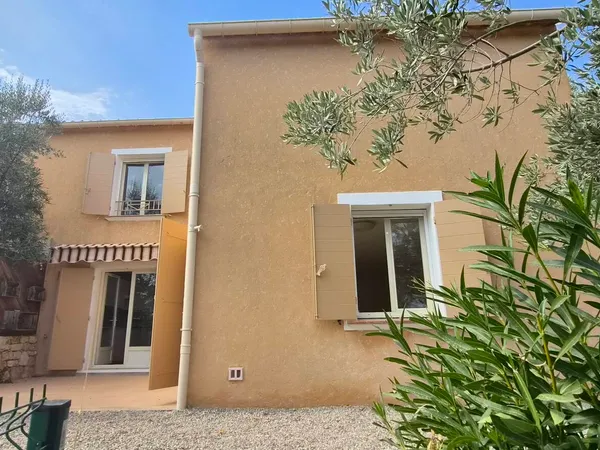 Location villa T4 Bargemon avec Garage et Jardinet