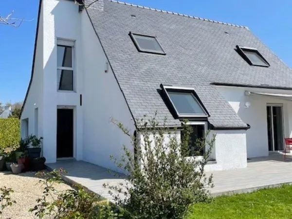 Particulier maison familiale avec jardin arboré