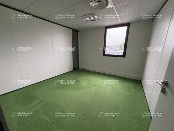Bureaux 294 m²