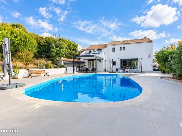 Maison 7 pièces 180 m²