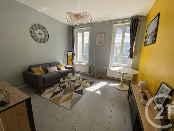 Studio 1 pièce 29 m²