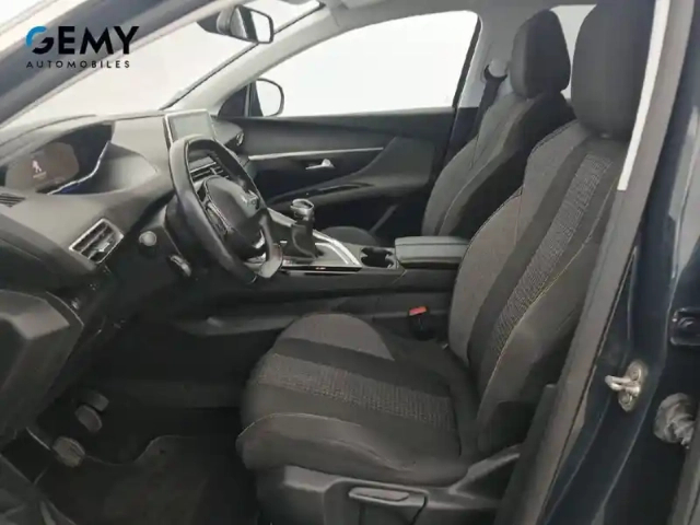 Peugeot 3008 puretech 130ch s&amp;s bvm6 — photo 31