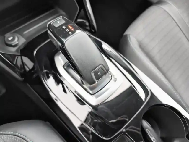 Peugeot 208 puretech 100 s&amp;s eat8 allure — photo 24