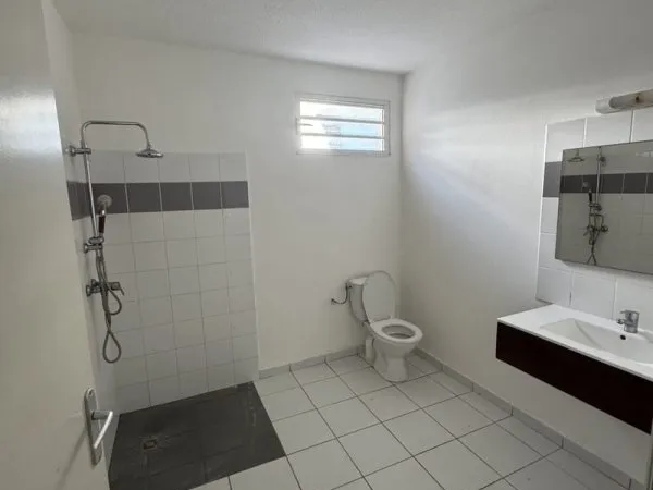 À acheter à Cayenne : appartement avec terrasse 3 pièces