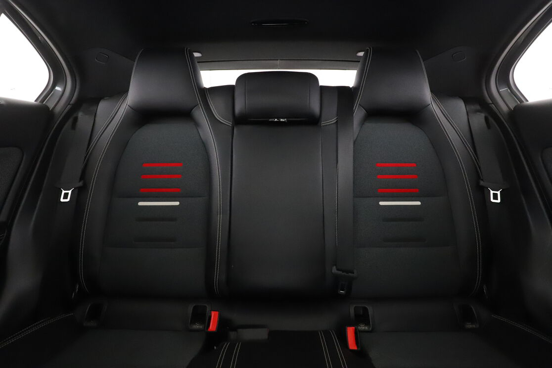 Mercedes-Benz Classe A 200 d Sport Edition 7G-DCT — photo 14
