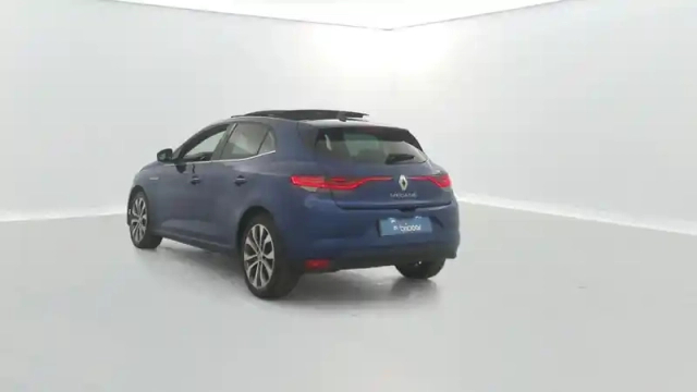 Renault Megane 1.5 blue dci 115ch techno edc + toit ouvrant — photo 32