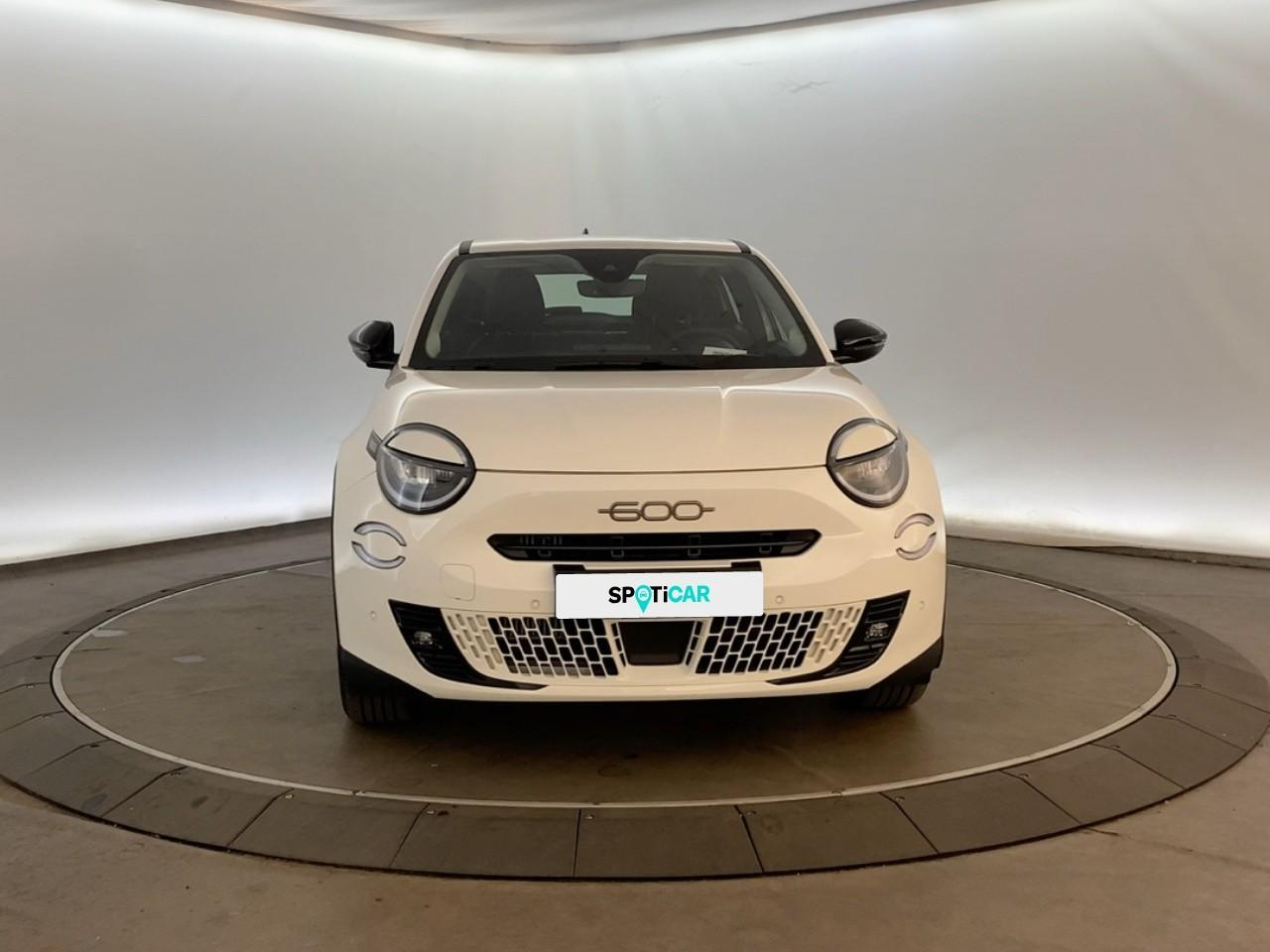 Fiat 600 t-gen 3 1.2 hybrid 145ch edct6 pop — photo 2
