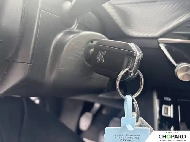 Peugeot 2008 puretech 100 s&amp;s bvm6 — photo 14