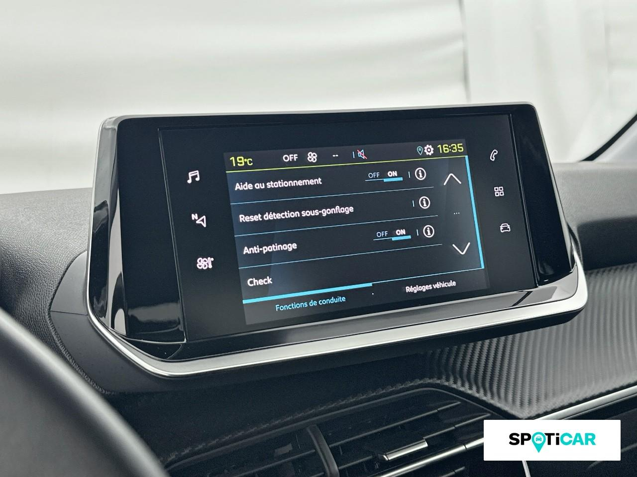 Peugeot 208 e-208 136ch 50 kwh allure — photo 13