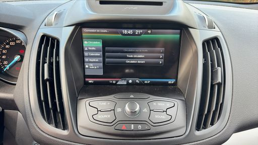Ford Kuga 1.5 Ecoboost 150 - Titanium – 2016 – 136480 km – Essence – Boîte Manuelle — photo 7