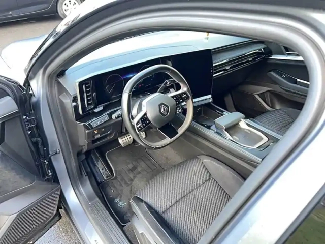 Renault Austral mild hybrid 160 auto — photo 25