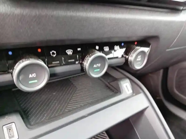 Citroën C4 puretech 130 s&amp;s bvm6 — photo 20