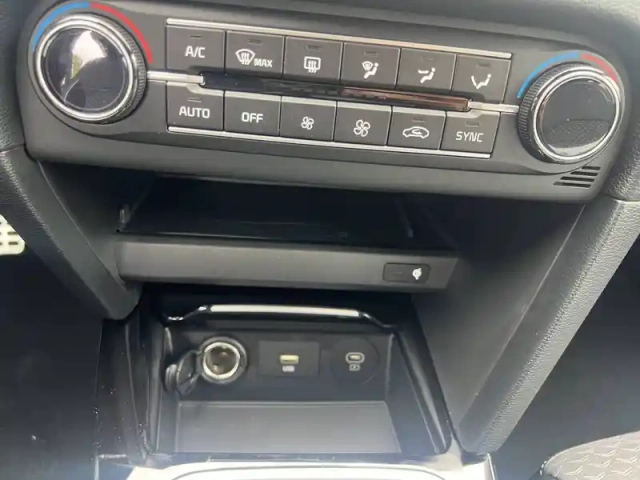 Kia Xceed 1.5 t-gdi 140 ch bvm6 — photo 31