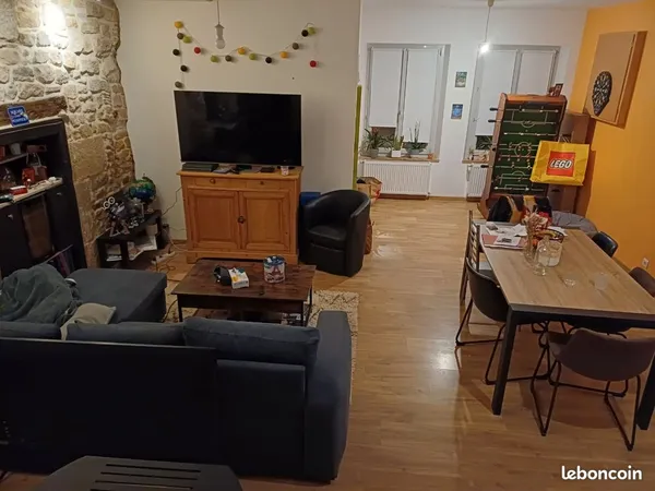 Loue maison de village