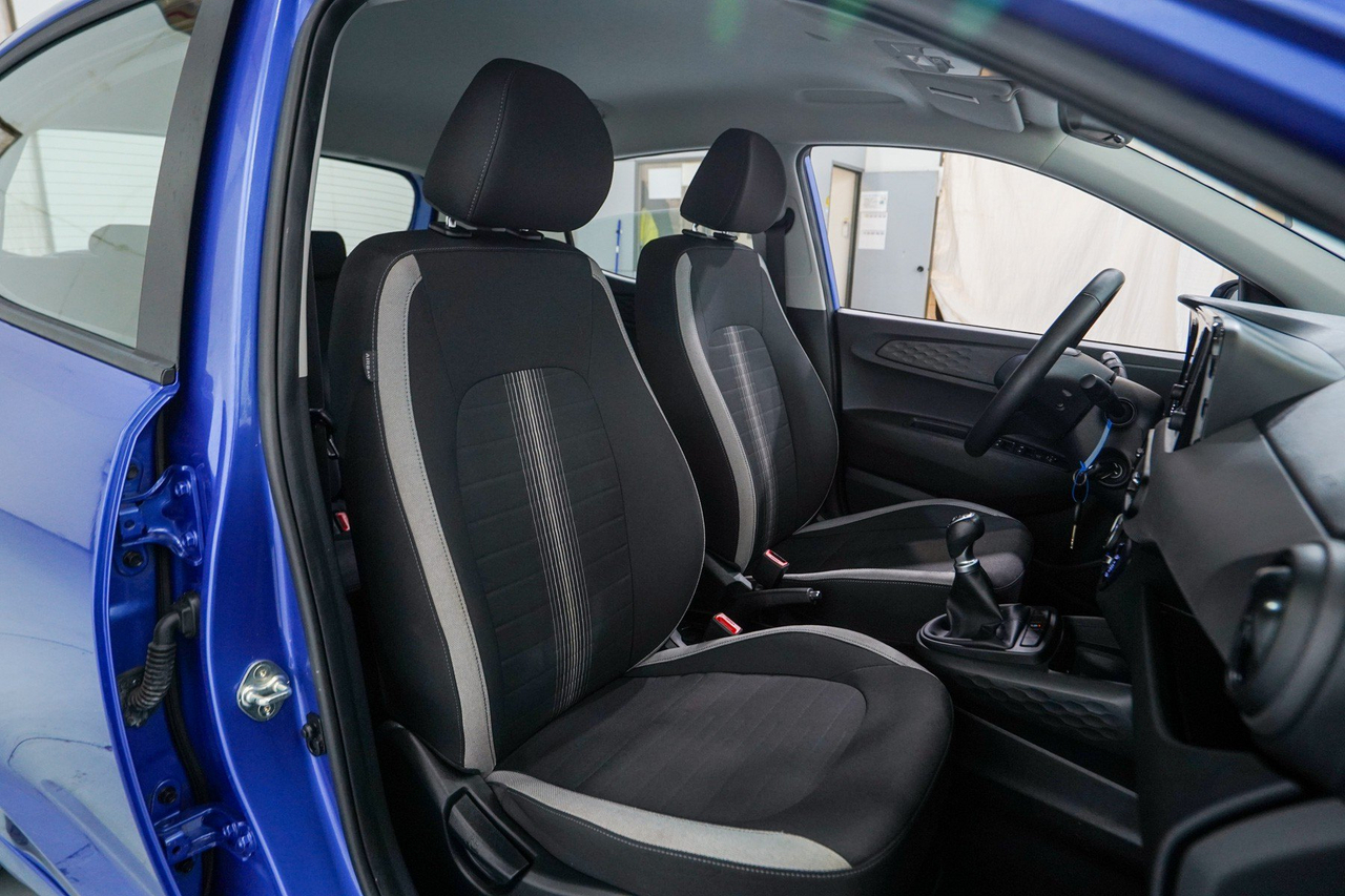 Hyundai i10 — photo 14