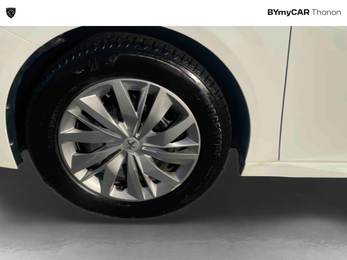 Peugeot 208 PURETECH 75 S&amp;S BVM5 — photo 14