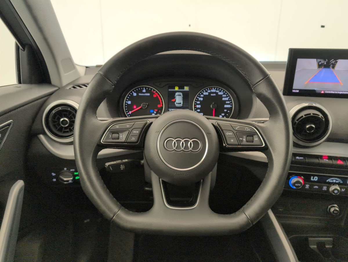Audi Q2 — photo 14