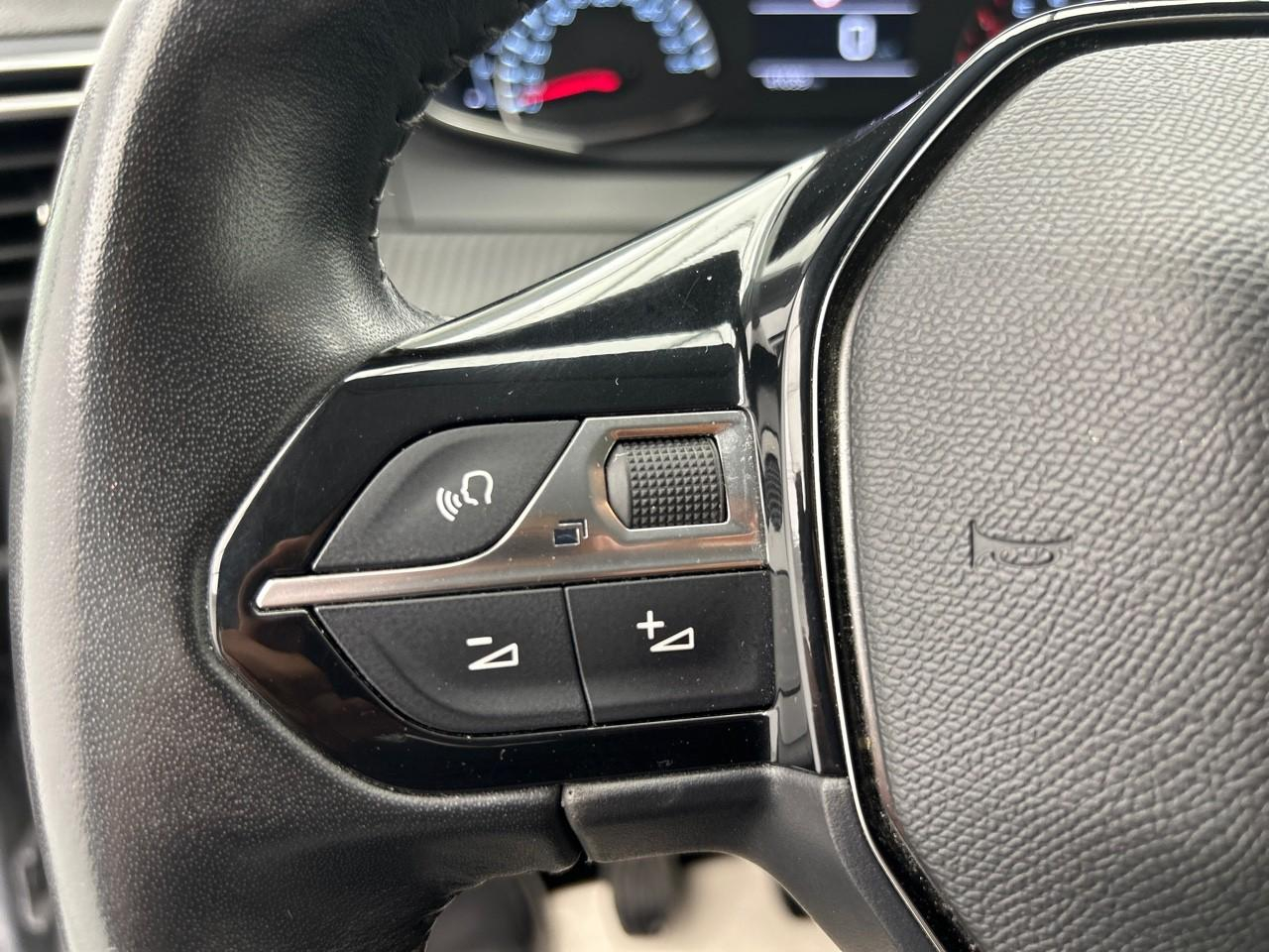 Peugeot 208 puretech 75 s&s bvm5 active business — photo 23