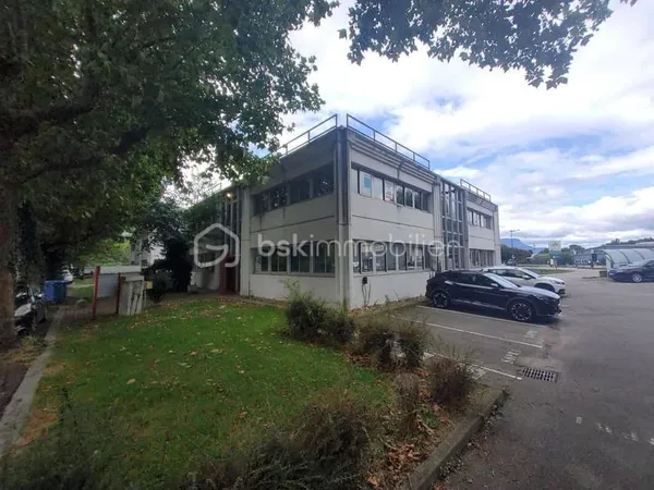 Bureaux 1 pièce 223 m²