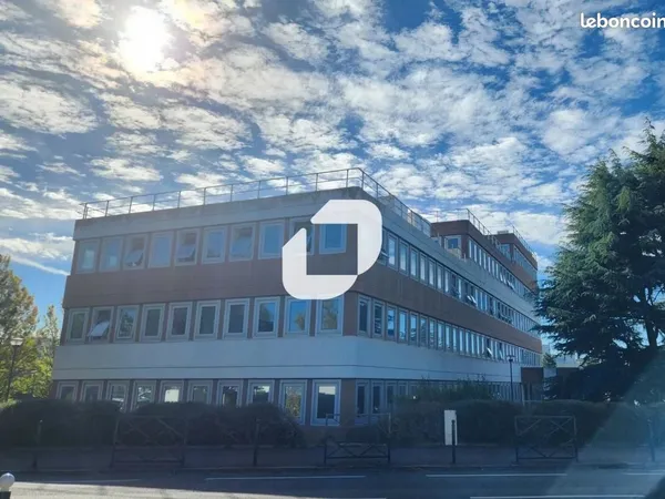 Bureau 43 m²