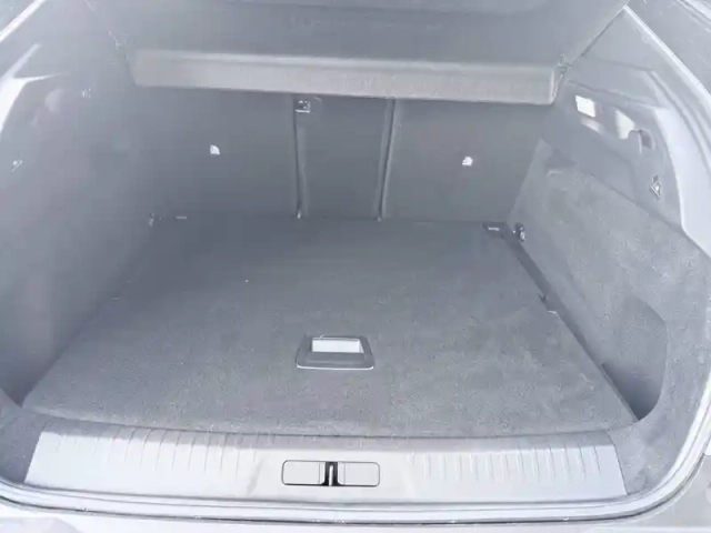 Peugeot 3008 plug-in hybrid 195 e-dcs7 — photo 39