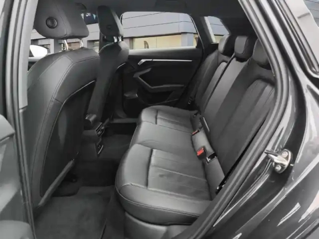 Audi A3 sportback 40 tfsie 204 s tronic 6 design luxe — photo 23
