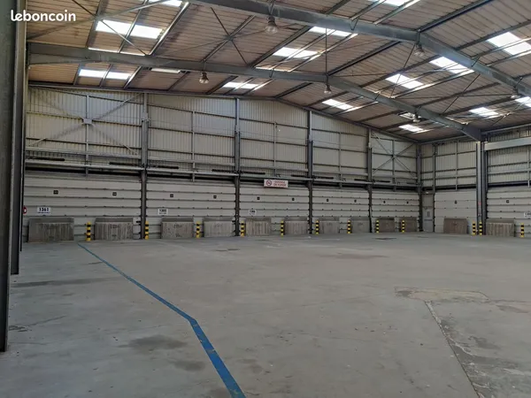 Bâtiment logistique et messagerie de 1 030 m² - Finistère (Intersection N165 / N164)