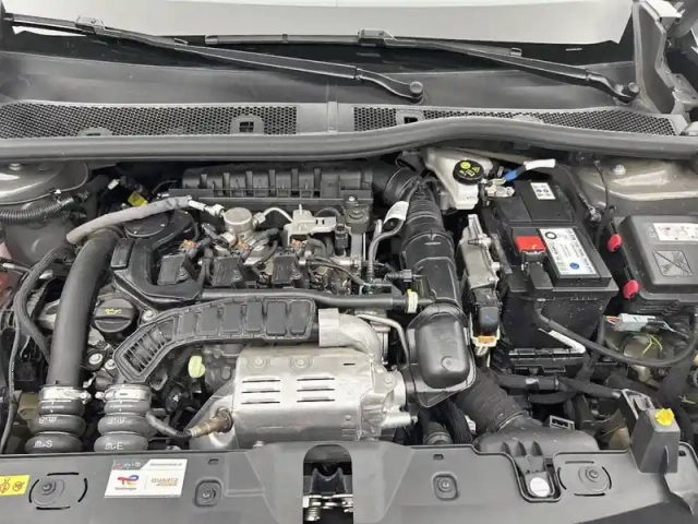 Peugeot 2008 puretech 100 s&amp;s bvm6 — photo 91