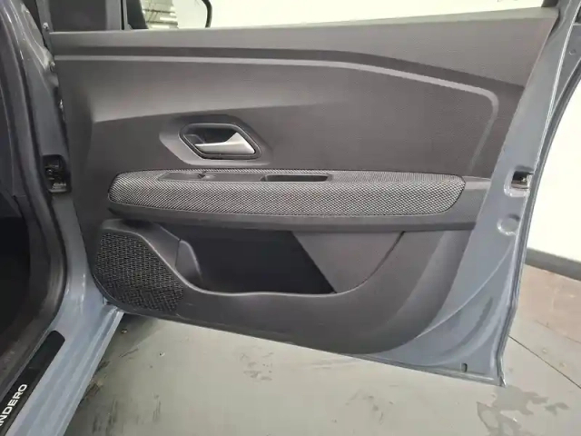 Dacia Sandero tce 90 gsr2 — photo 21