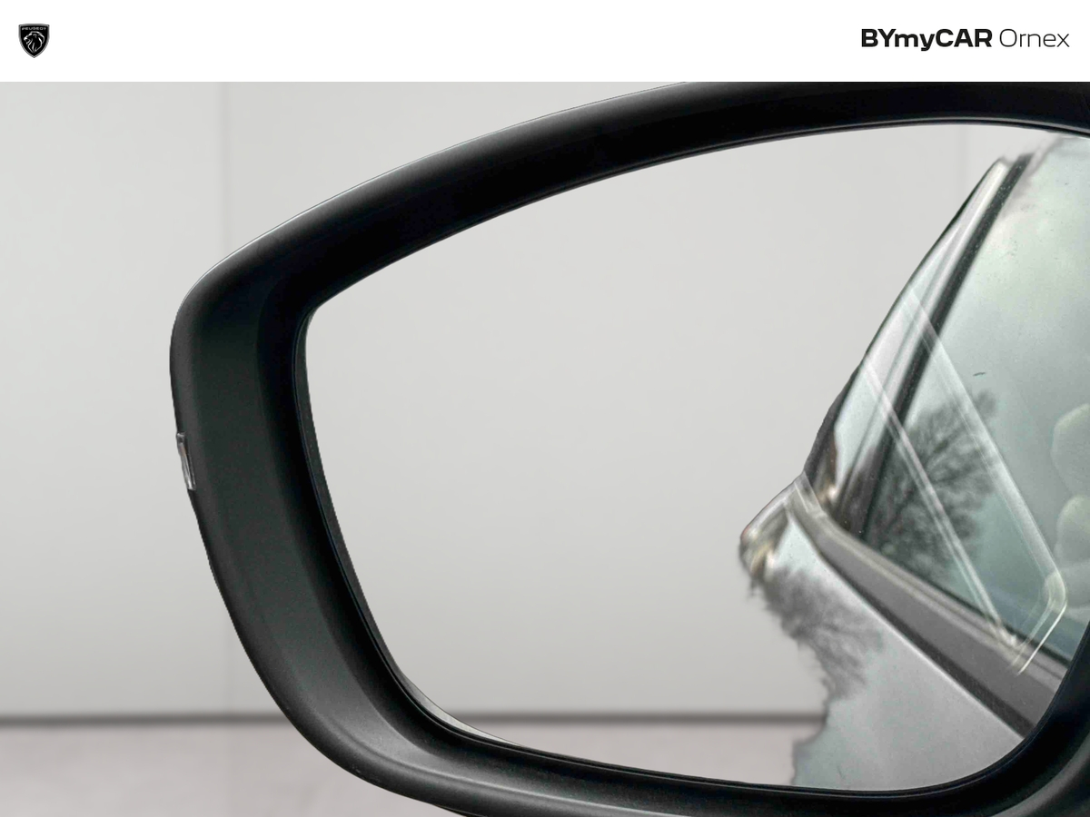 Peugeot 208 Hybrid 110 e-DCS6 — photo 21