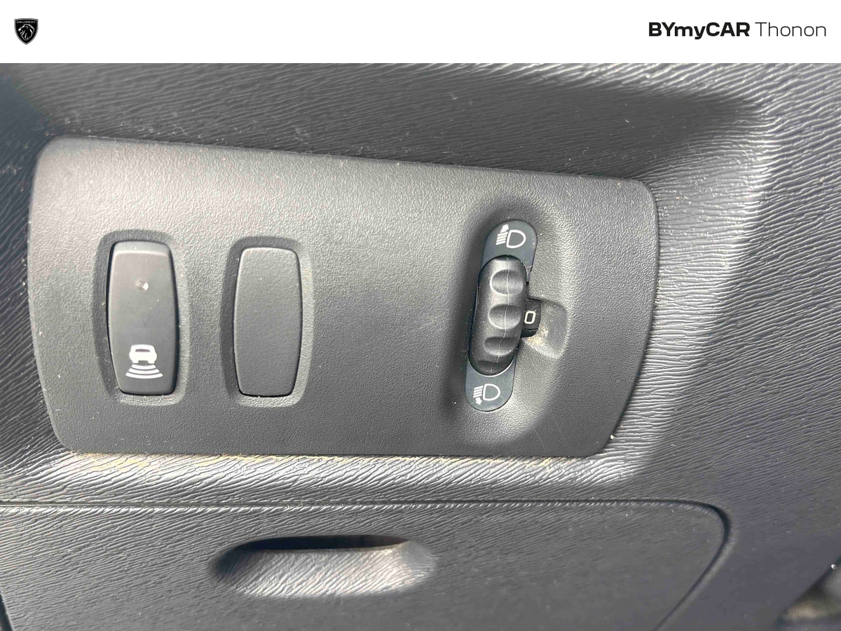 Renault KANGOO EXPRESS BLUE DCI 95 — photo 24