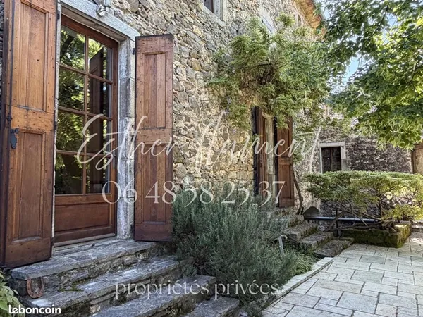 Propriété 9 pièces 305 m²