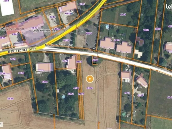 Terrain 700 m² Cornant