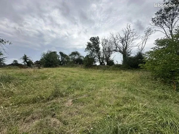 Terrain 1500 m² Saint-Laurent-sur-Mer