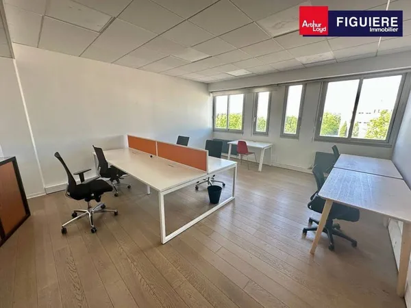 Bureaux 80 m²